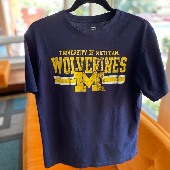 University of Michigan, T shirt, Youth medium, Excellent Condition - Picture 7 of 12